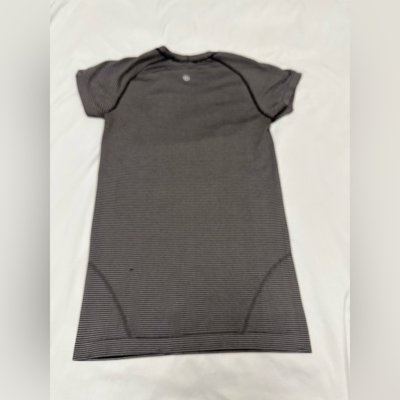 Lululemon Run: Swiftly Tech Short Sleeve Crew - Picture 7 of 9